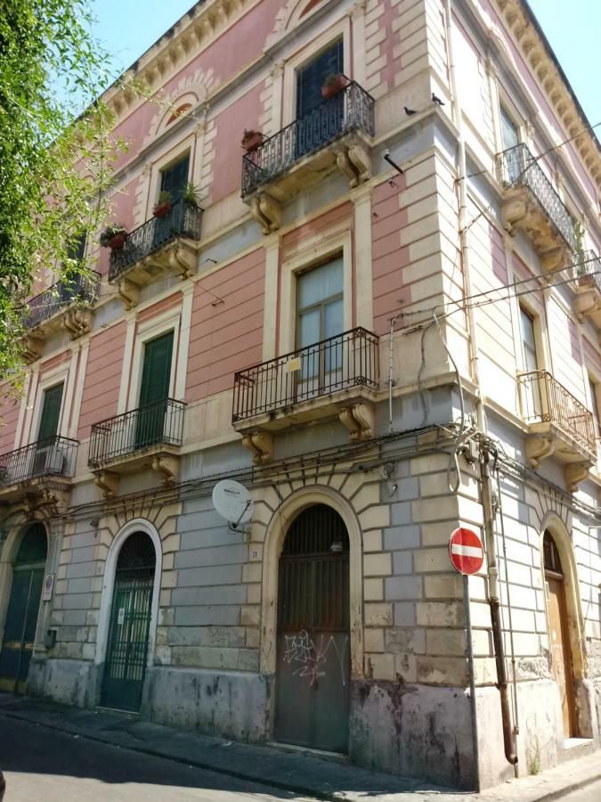 Appartamento Virginia Catânia Exterior foto